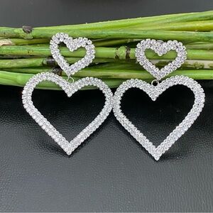 Unsigned Silver-tone Open Heart Pave Clear Rhinestones Hearts Drop Earrings 12g.